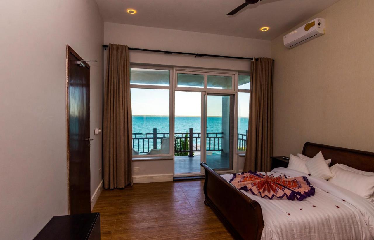 Dt Villa *