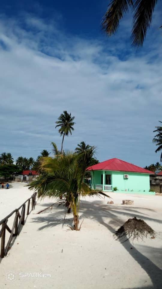Minazi Beach Bungalows Nungwi