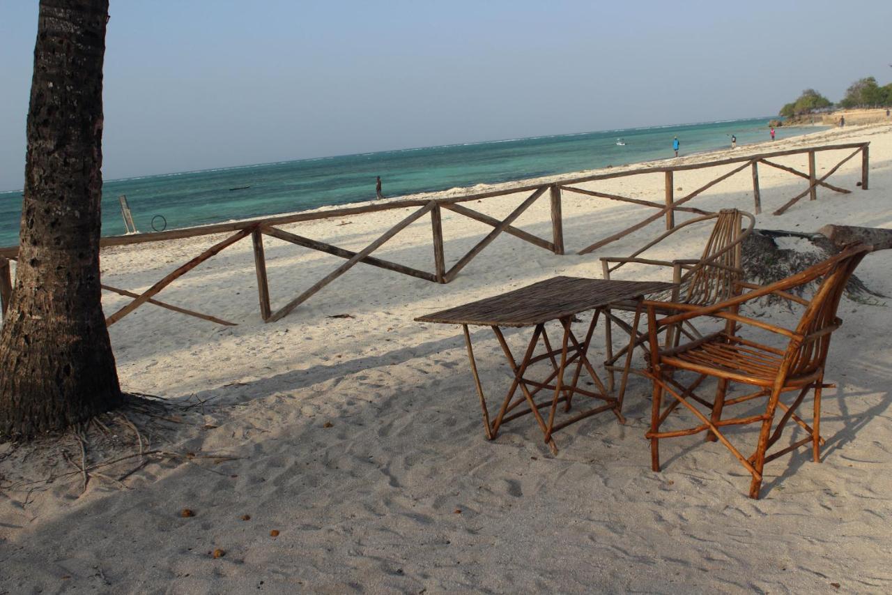 Hotel Minazi Beach Bungalows