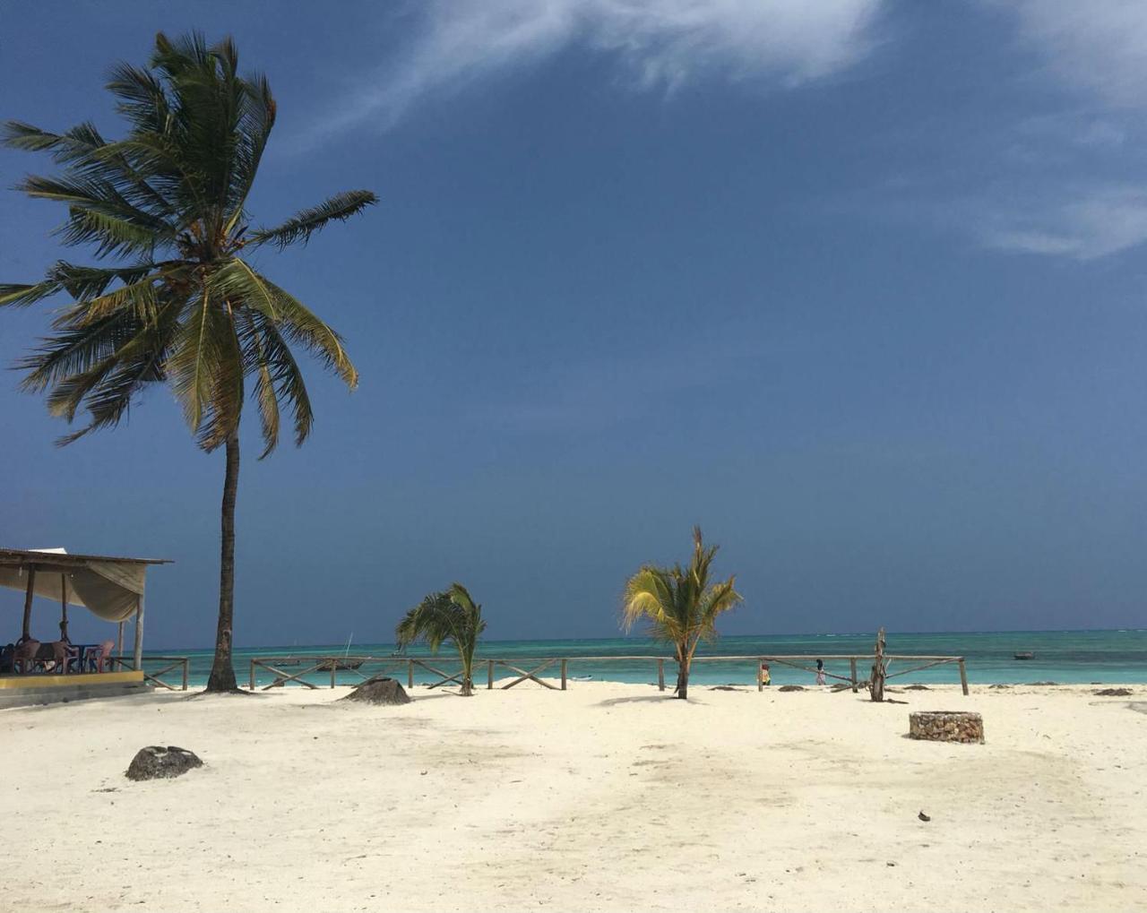 Hotel Minazi Beach Bungalows *