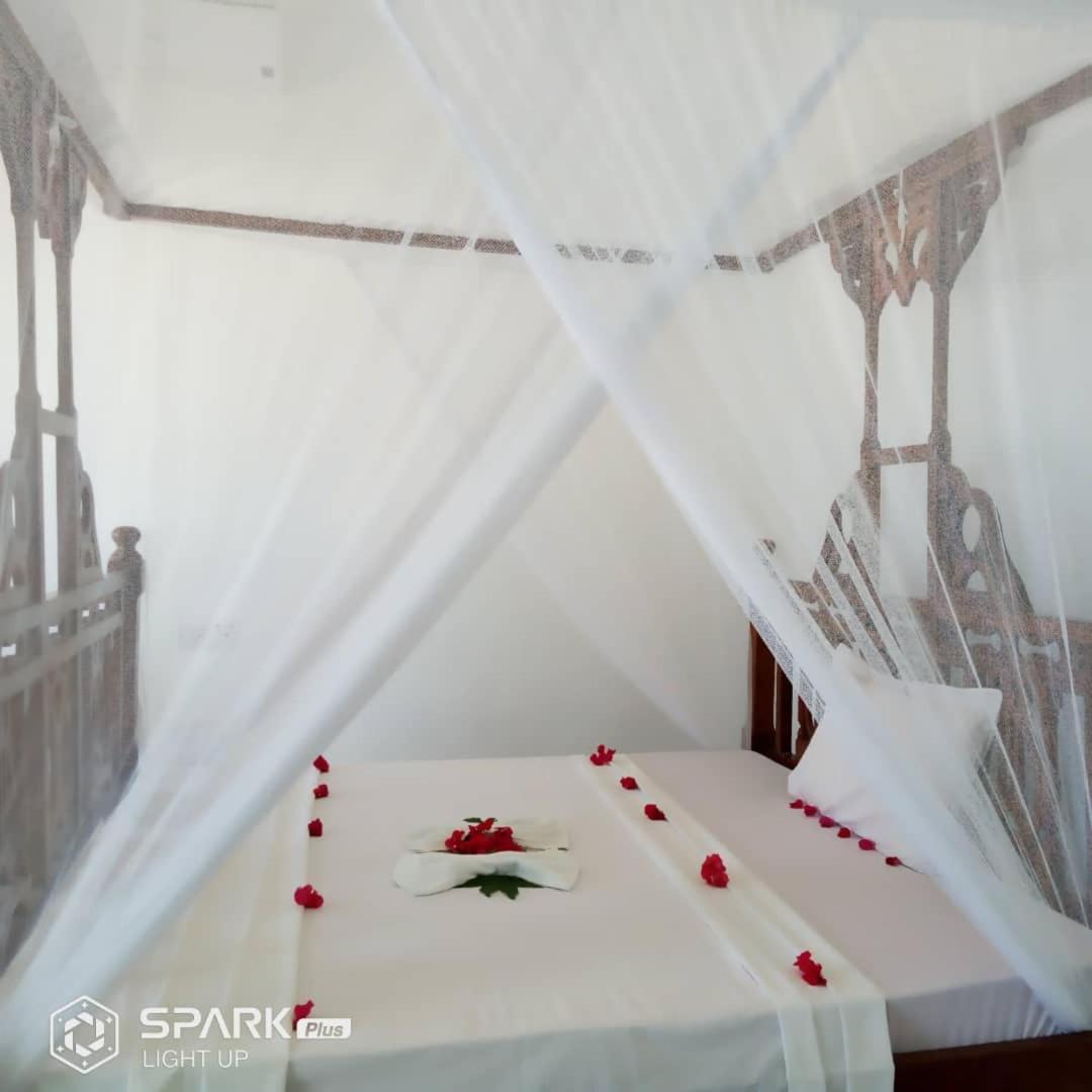 Hotel Minazi Beach Bungalows