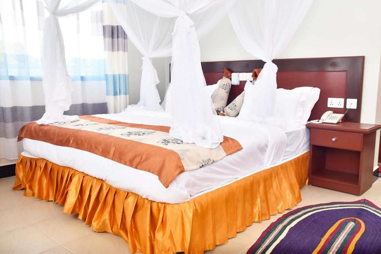 Sea Crest Hotel 3*