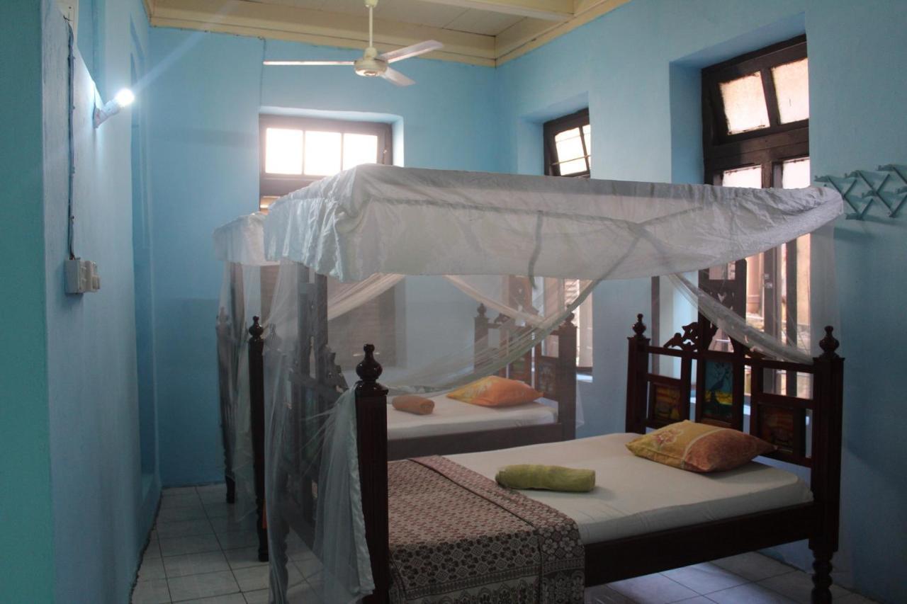 Bottoms Up Hostel Zanzibar