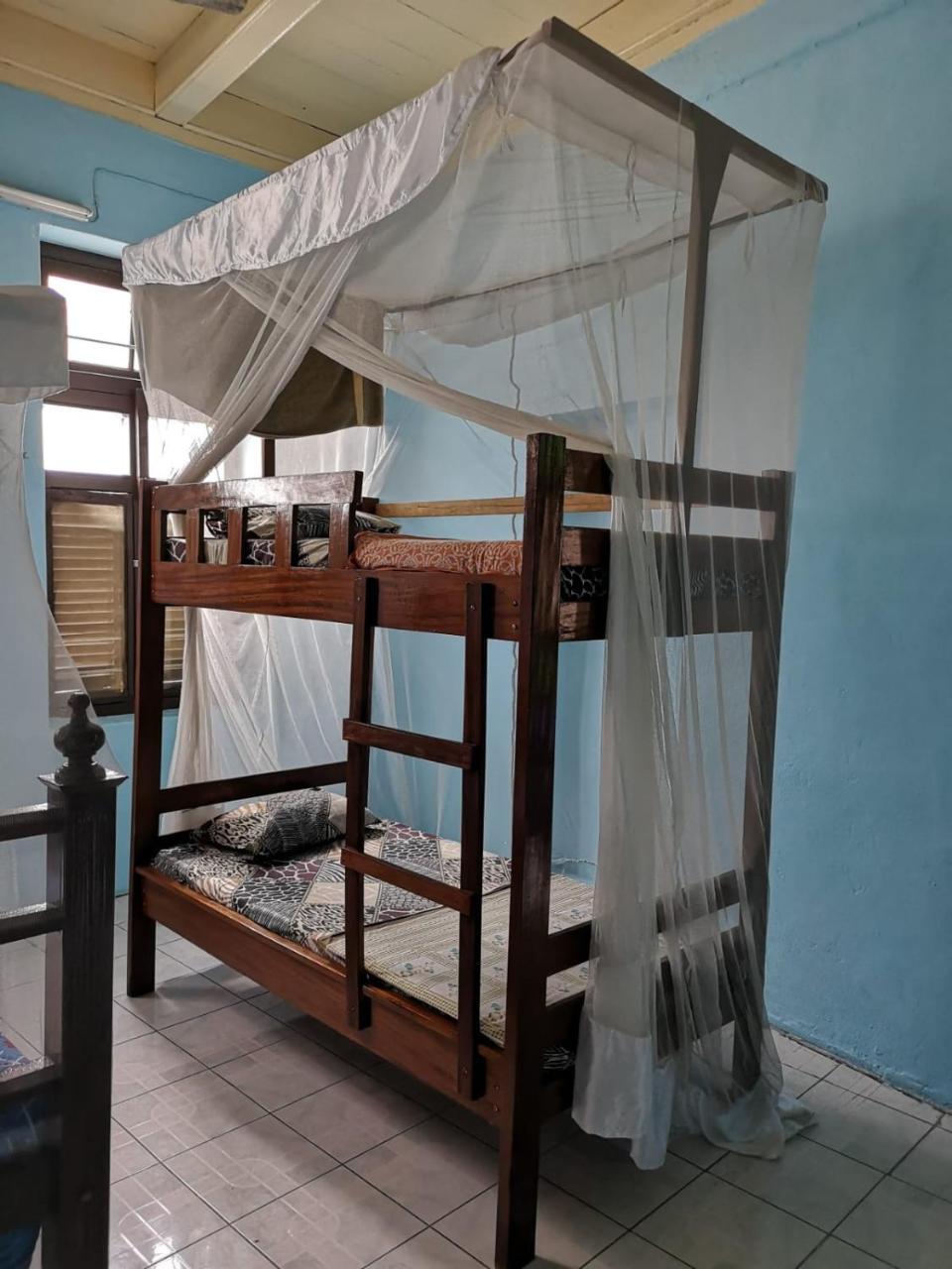 Bottoms Up Hostel Zanzibar