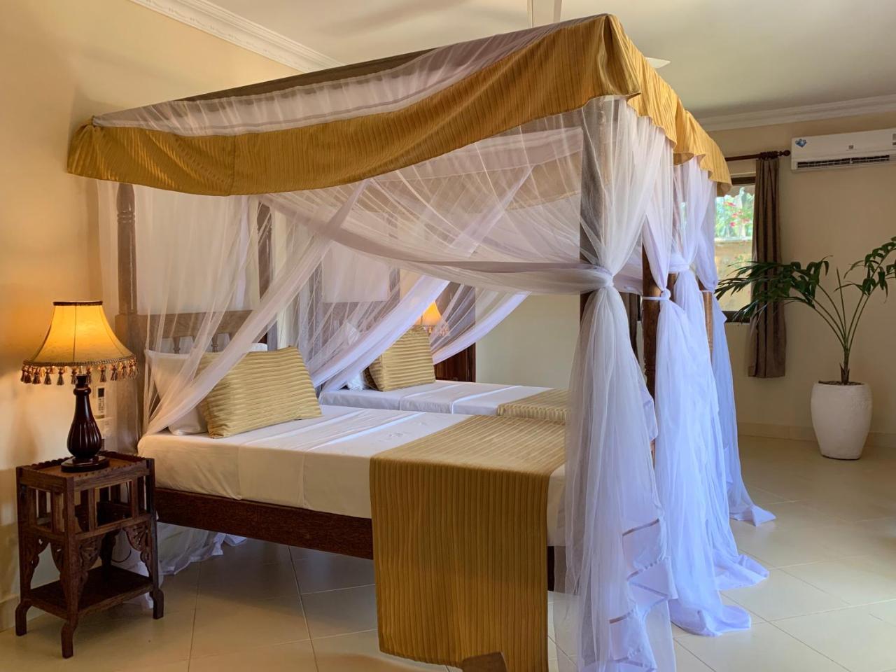 The Sands Hotel 4*