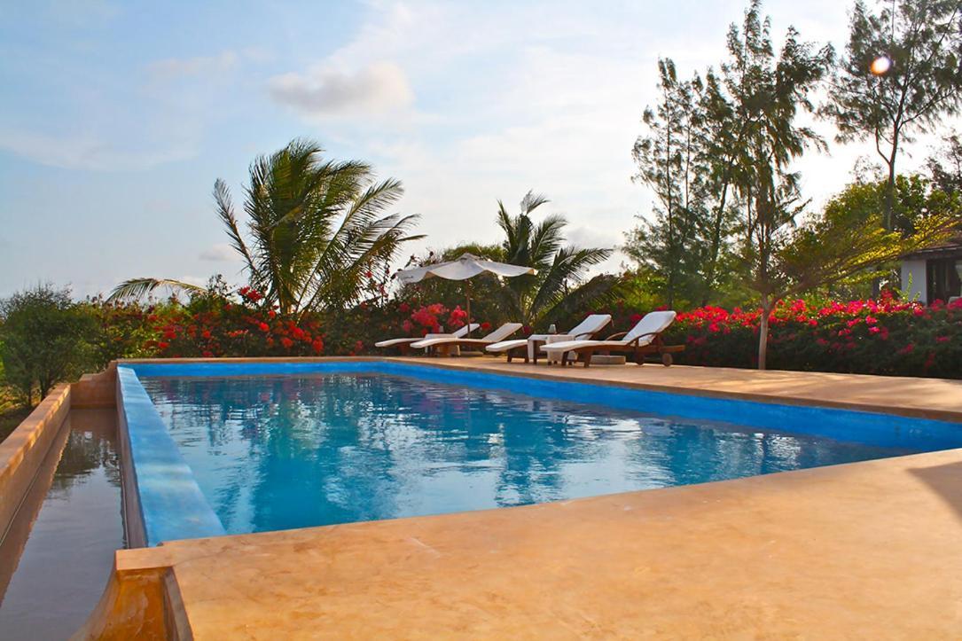 Villa Paradise On The Ocean