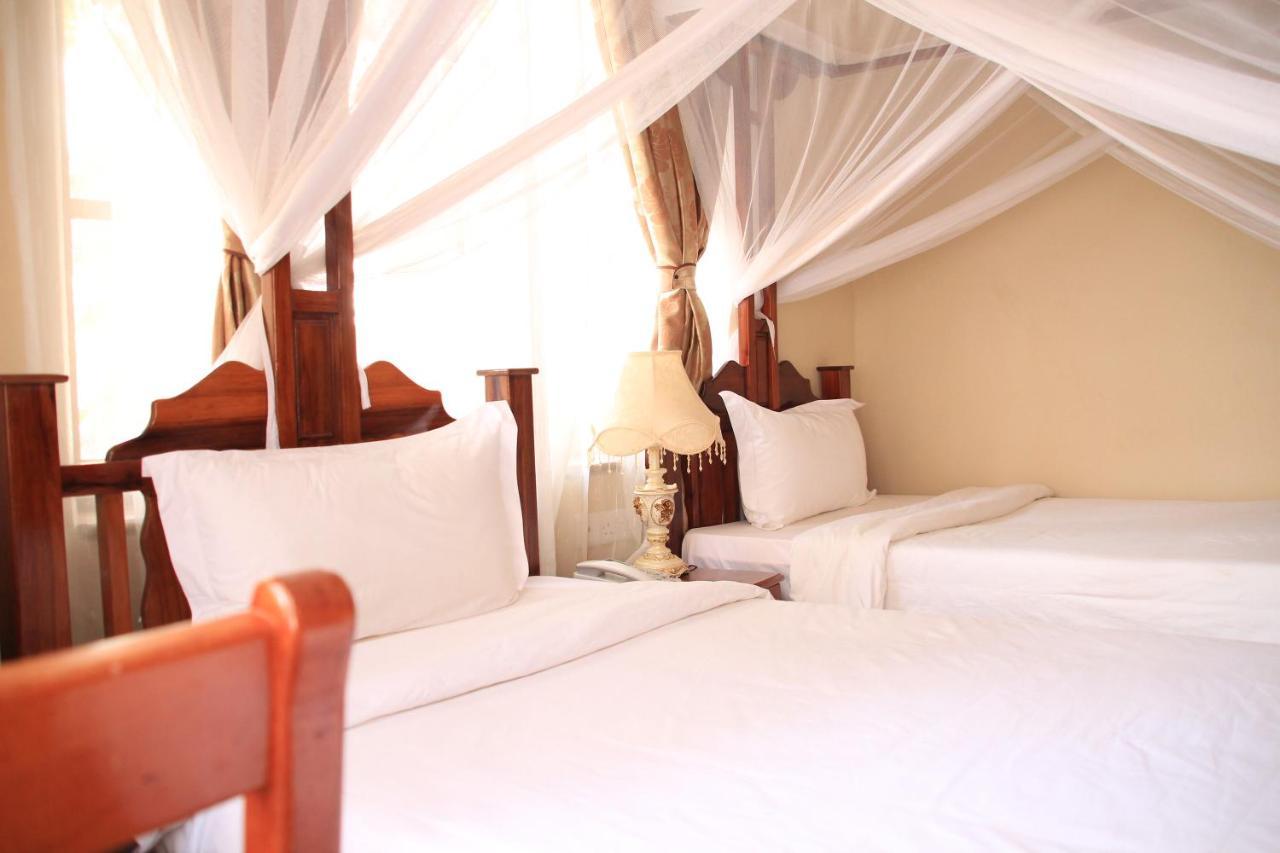 Red Sun Hotel