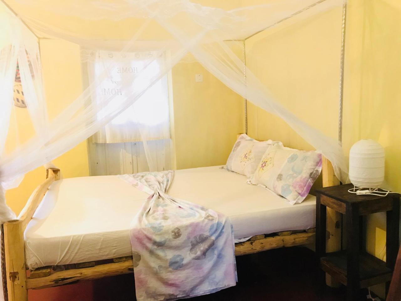 Hostel Swedzan House