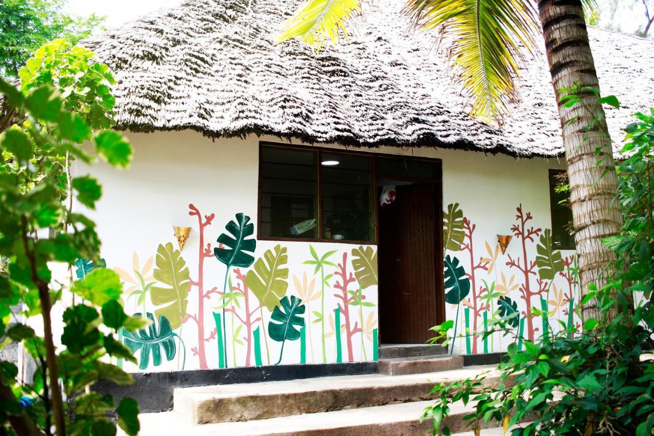 Sherekea Hotel Bwejuu
