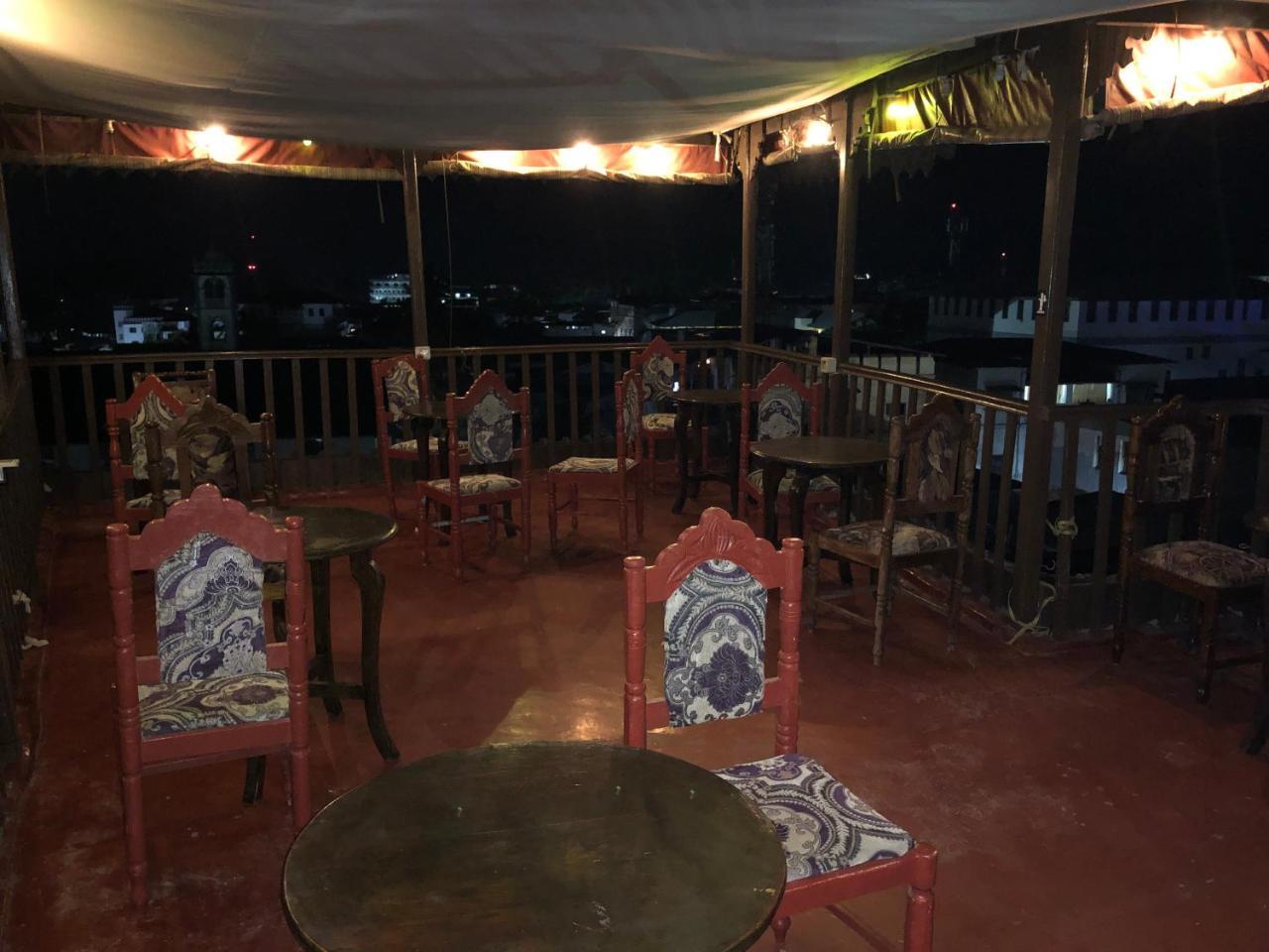 Bottoms Up Hostel