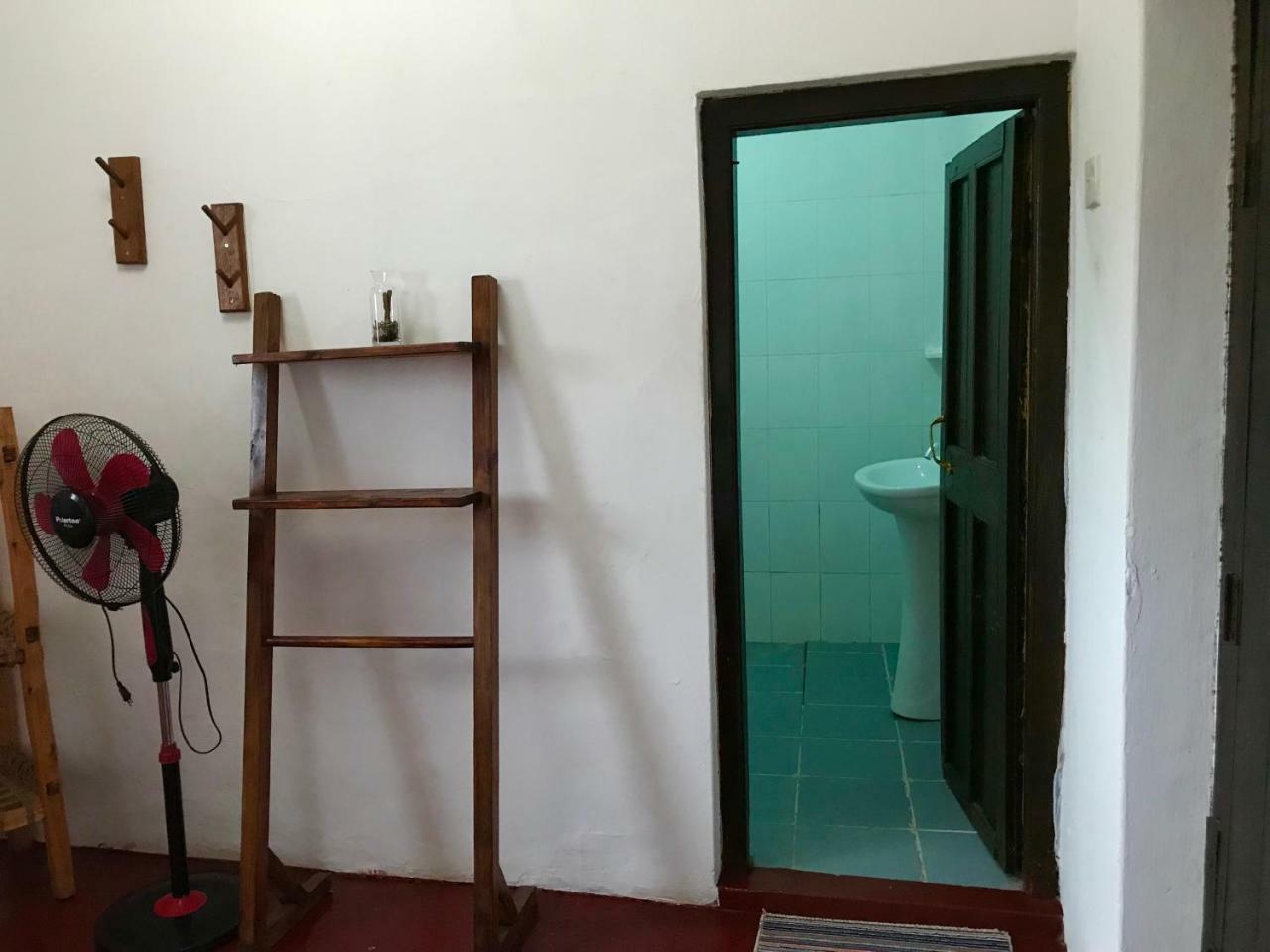 Swedzan House Hostel *