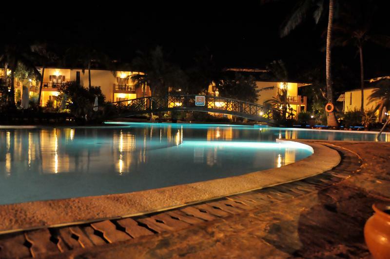 Voi Kiwengwa Hotel 4*