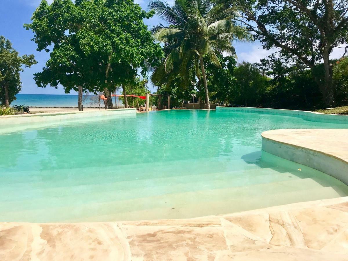 Mangrove Hotel