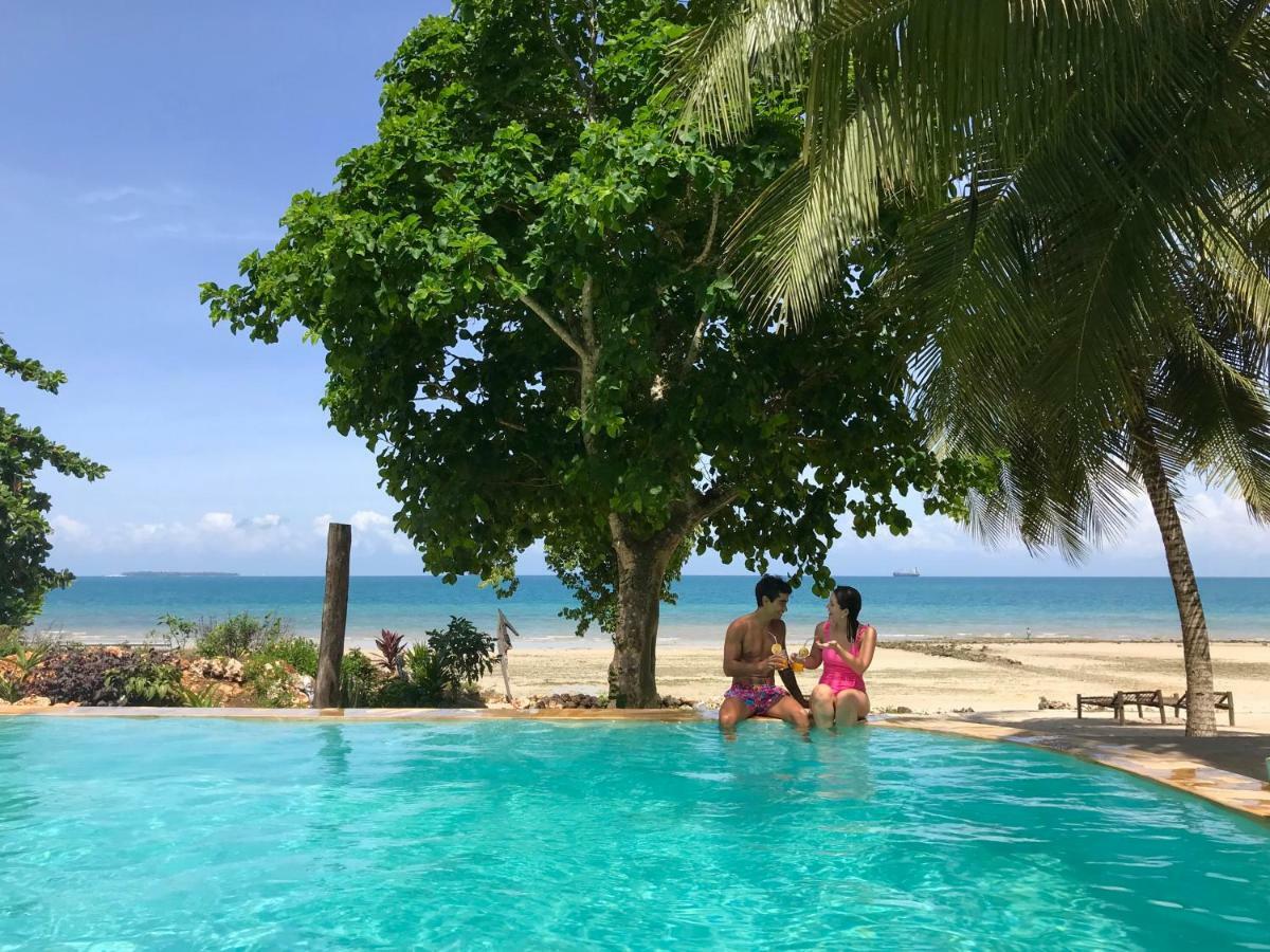 Mangrove Hotel