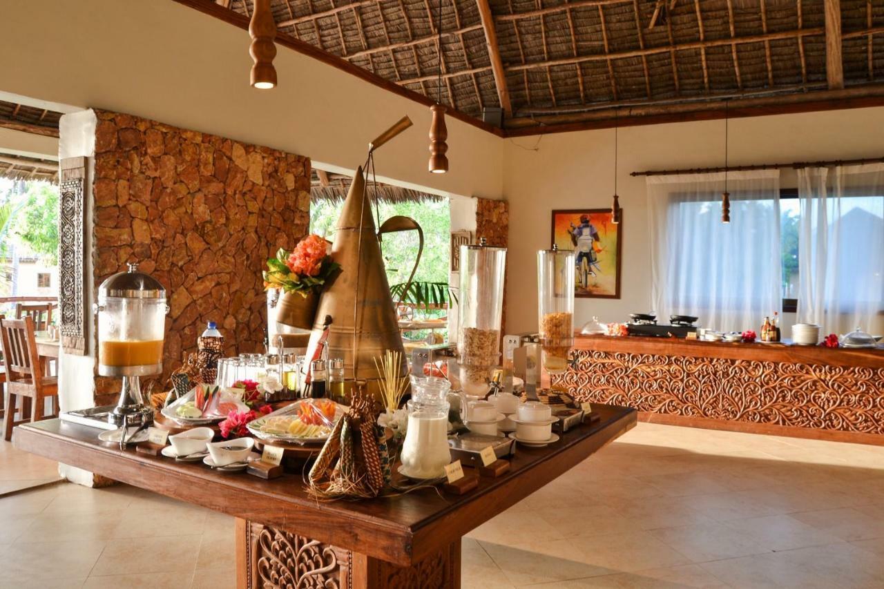 Hotel The Sands Bwejuu