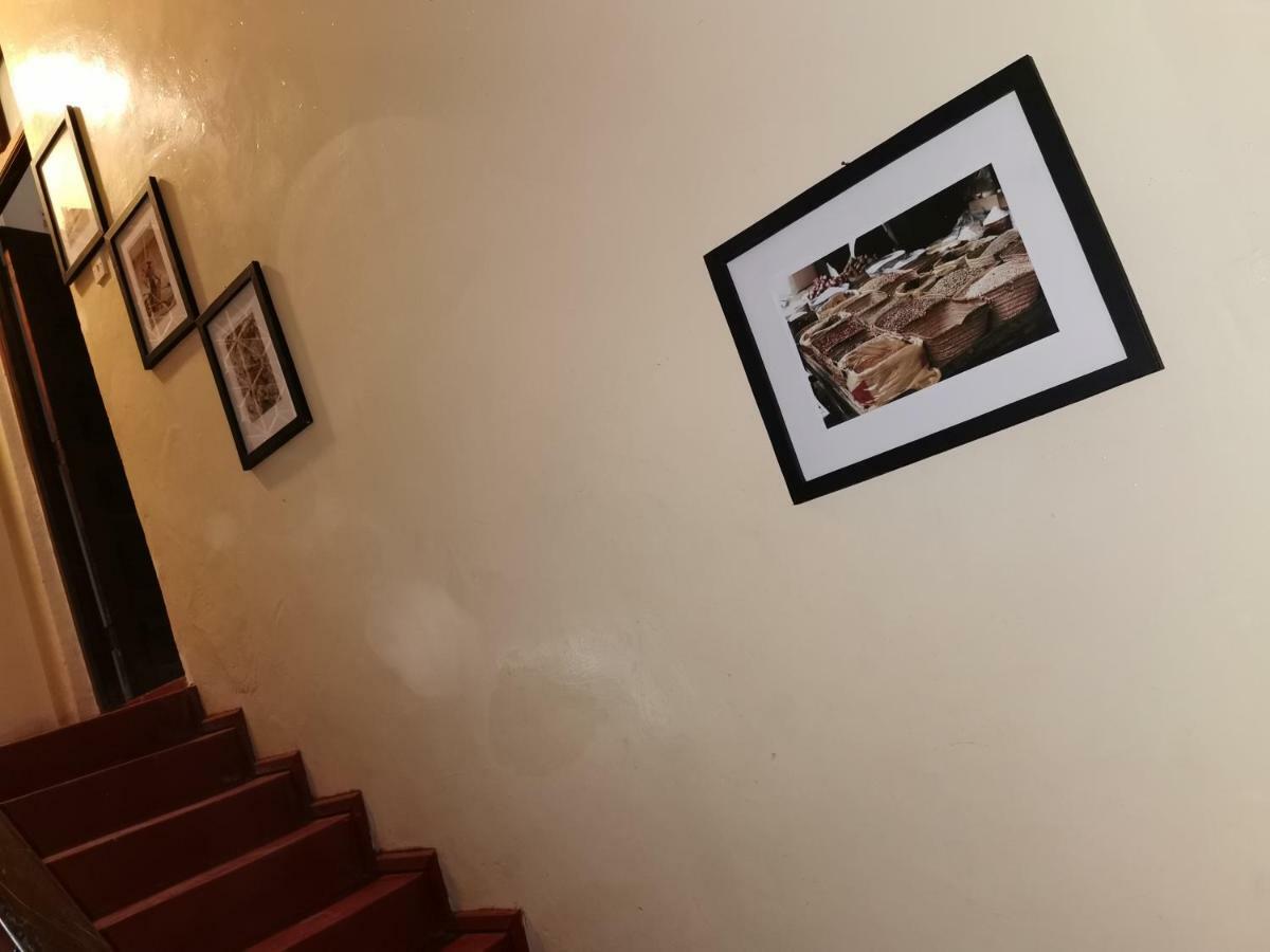 Hotel Crown 2*