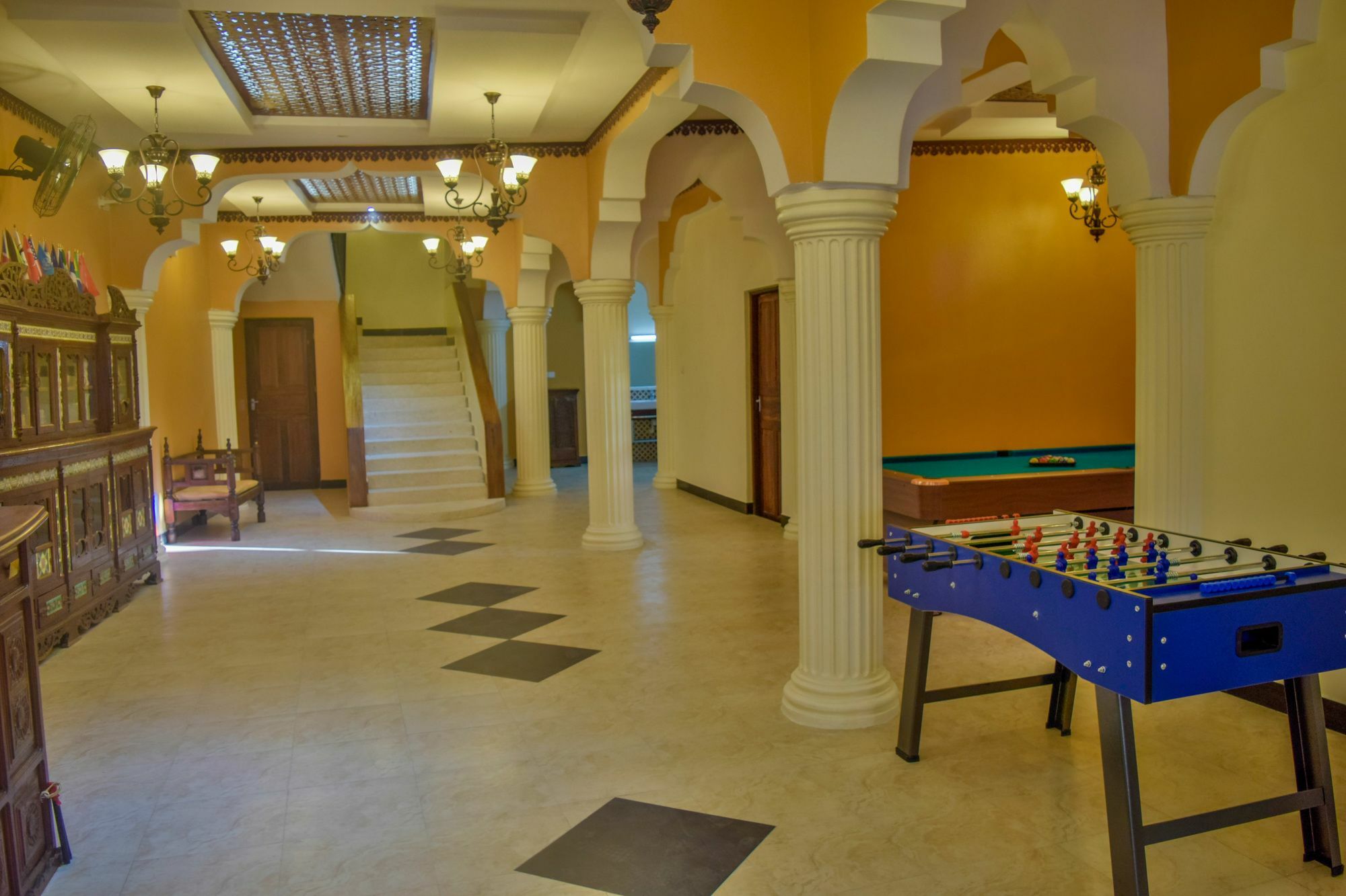 Hotel Tembo Palace