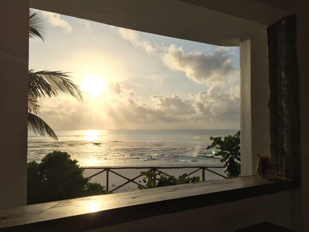 Mina Beachhouse Bed & Breakfast