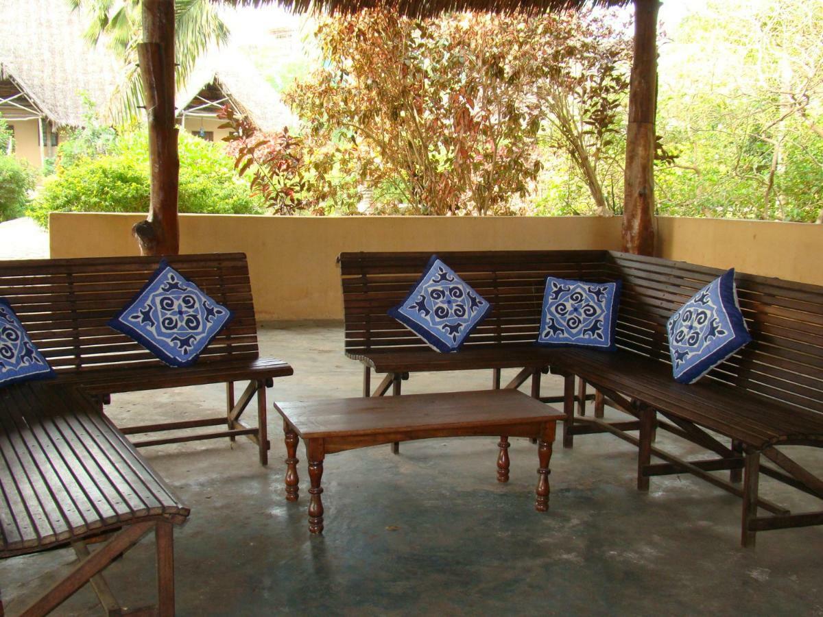 Guest house Maruhubi Villas *