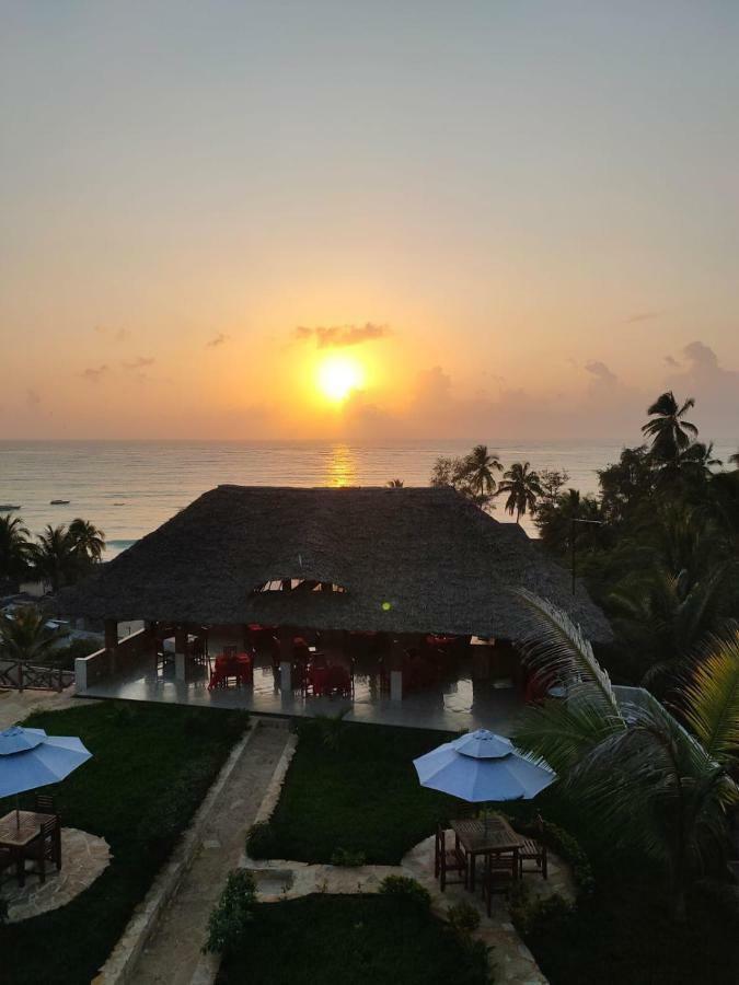 Sea Crest 3*