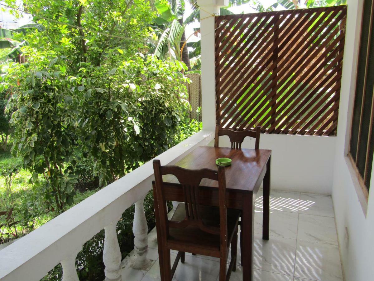 Bed & Breakfast Kivulini And Restaurant