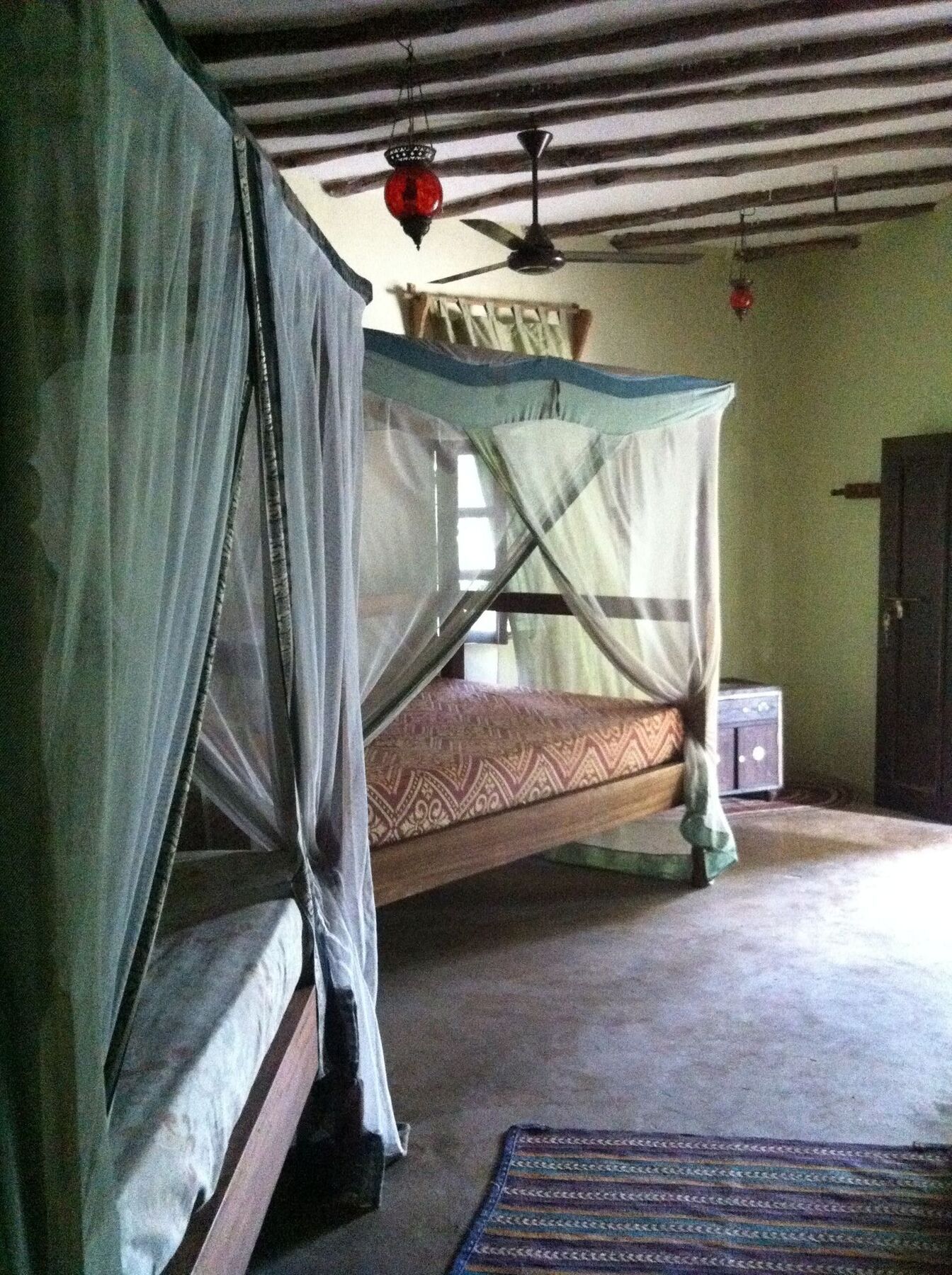 Guest house Casa Umoja 3*