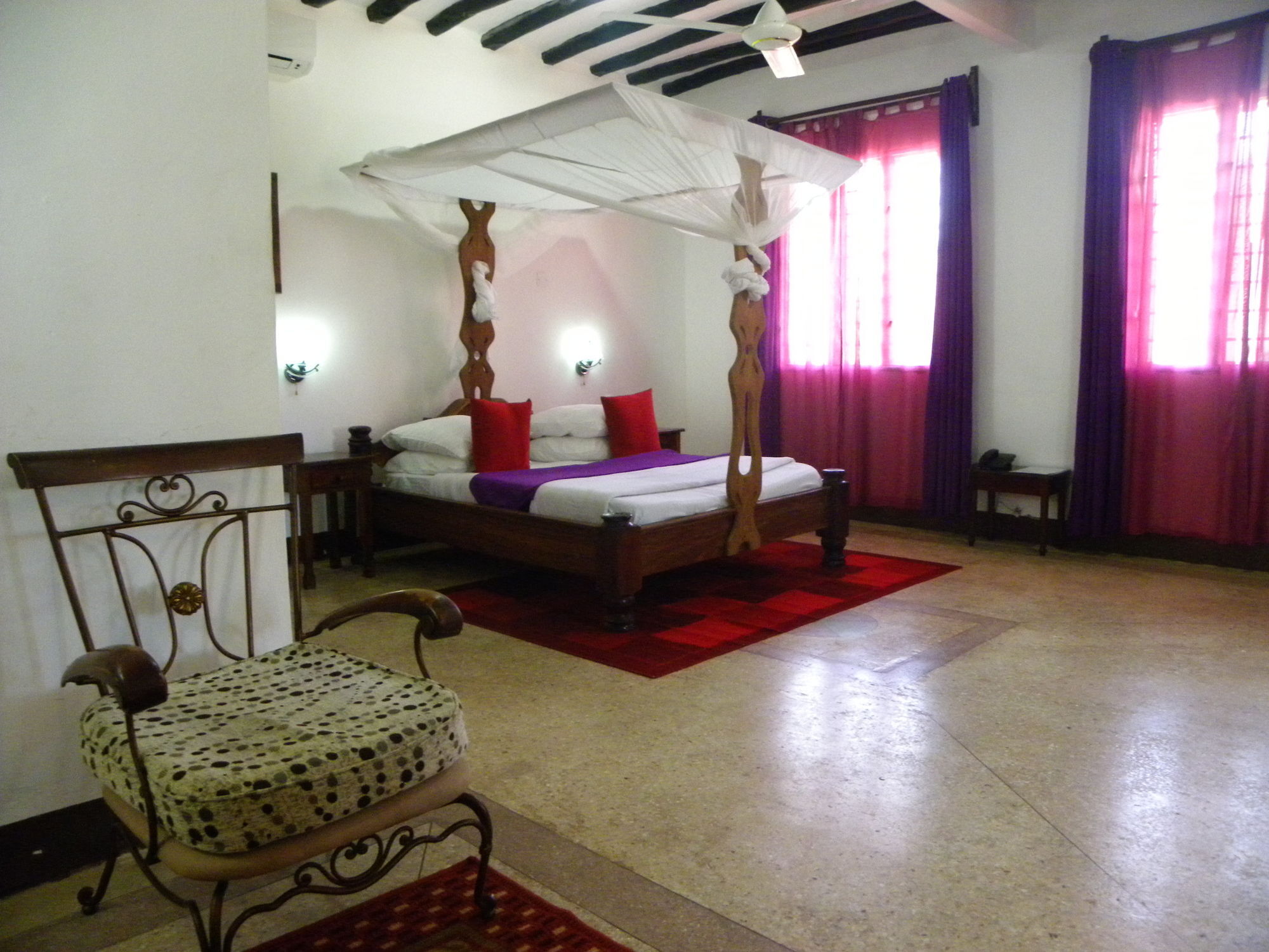 African Sun Sea & 3* Bwejuu