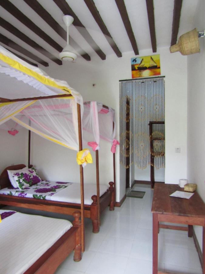 Bed & Breakfast Kivulini And Restaurant