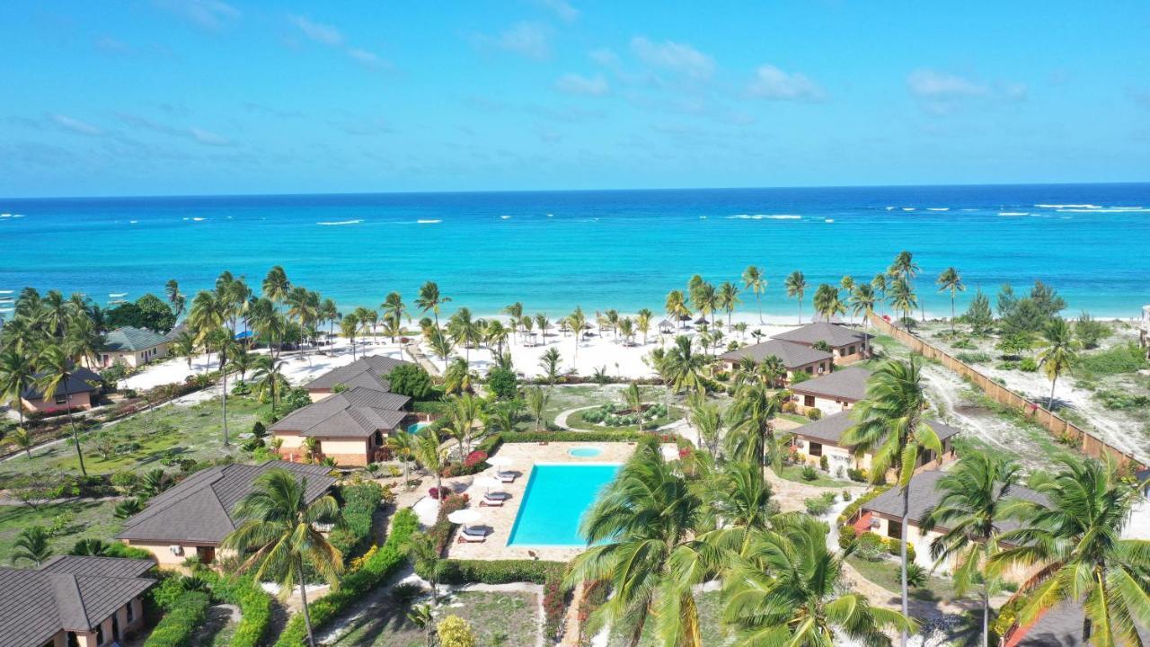 Hotel The Sands 4*