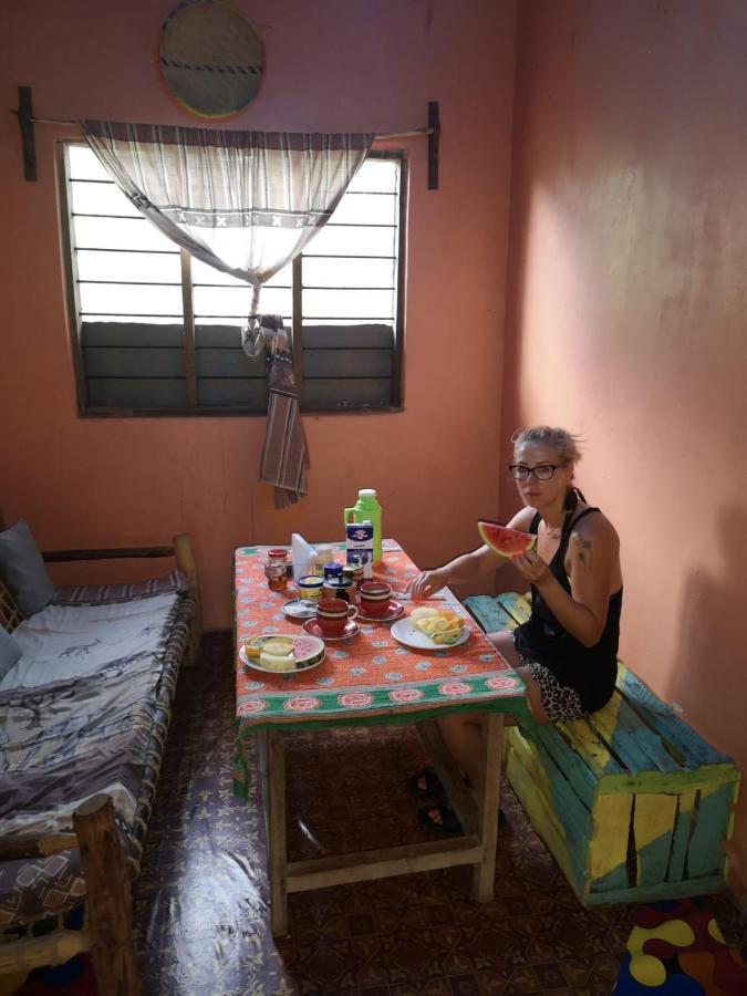 Mau'splace - Authentic Afrikan House *