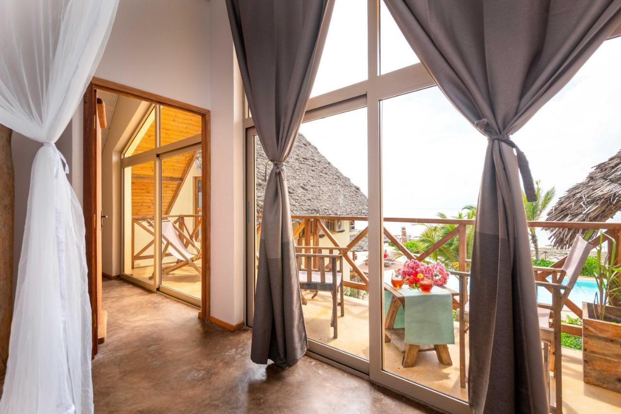 Clove Island & 4* Makunduchi