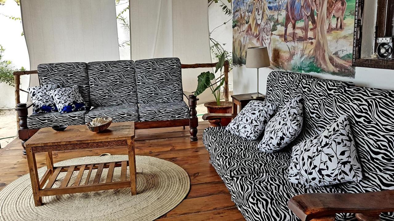 Moyo Villa Kipara *