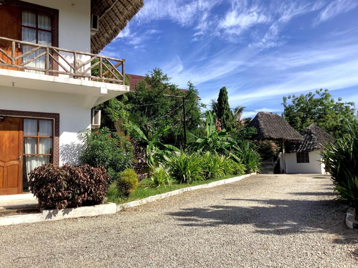 Shamba Hotel 2*