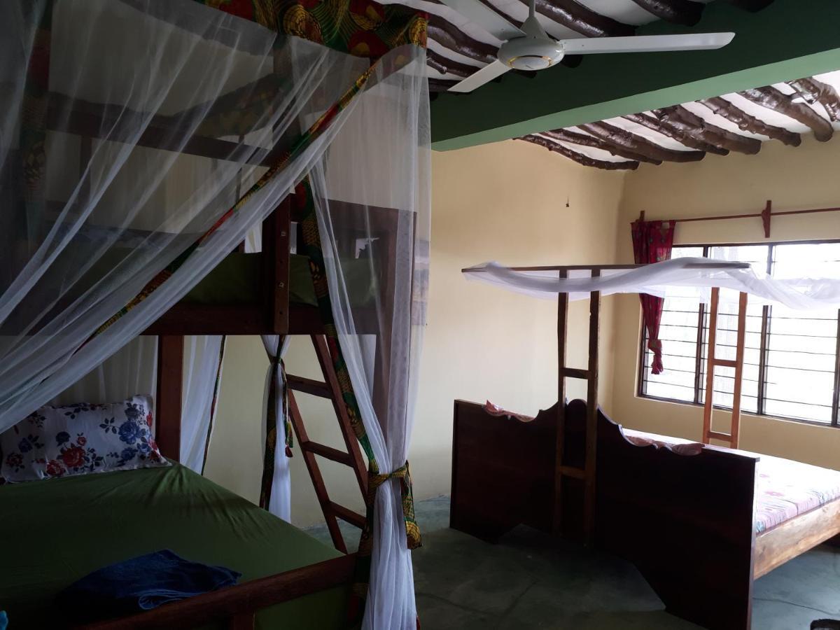 Jua Peponi Lodge *