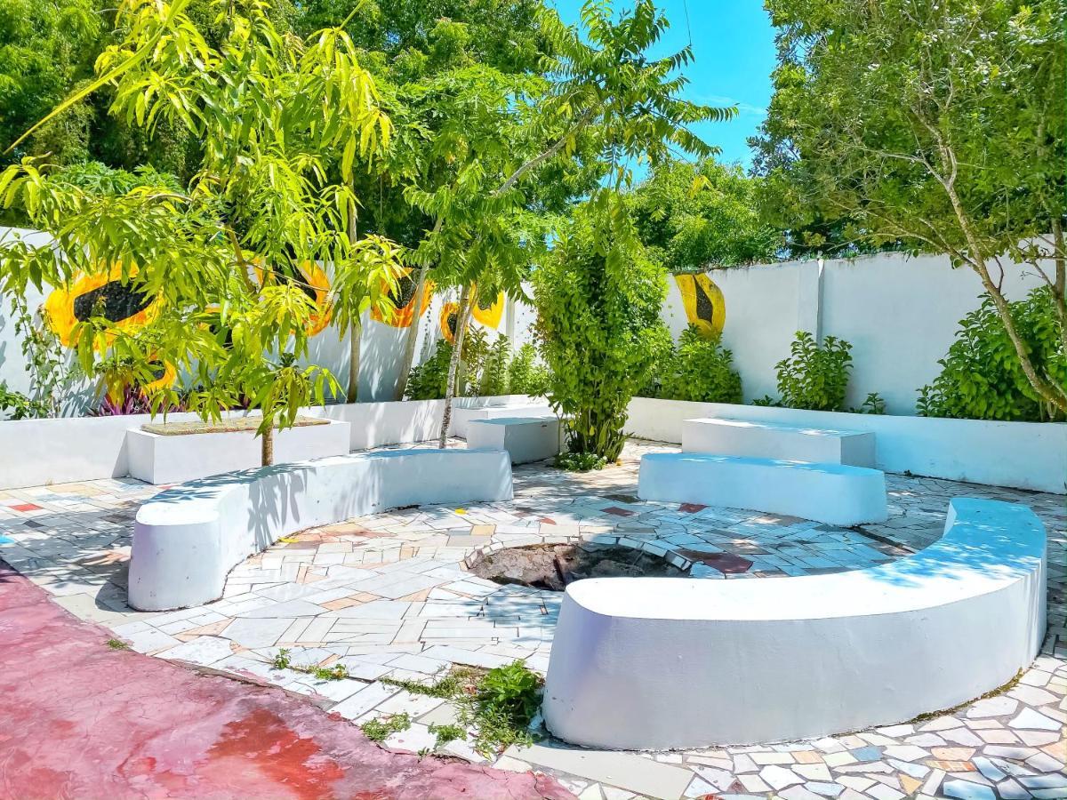 Papaya Hotel