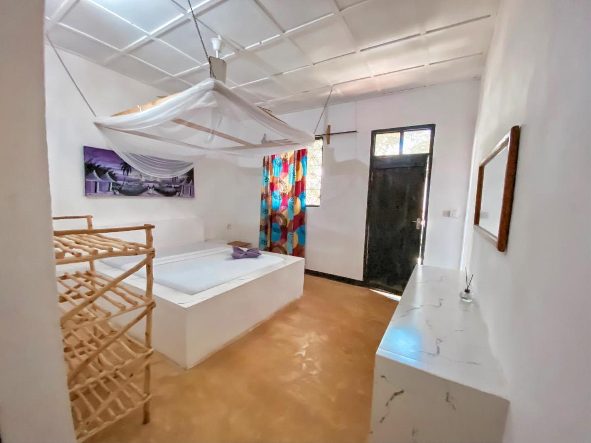 Hotel Papaya *