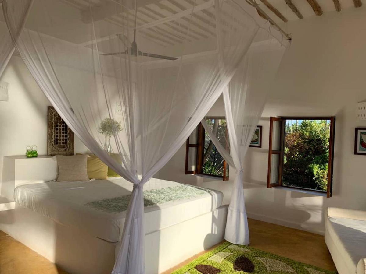 Beach House Michamvi Guest house 3*