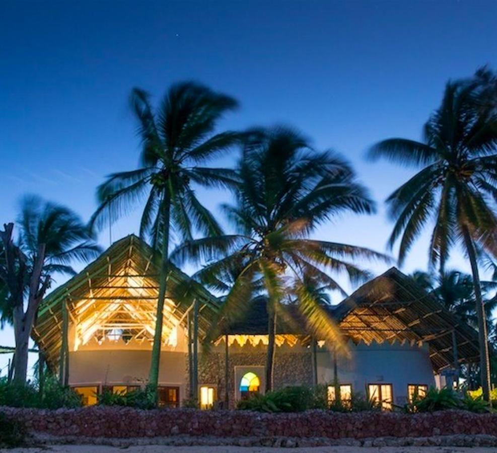 Beach House Michamvi Pingwe