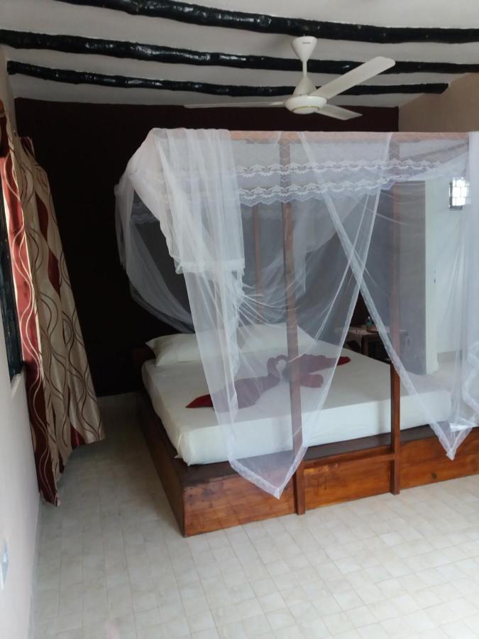 Blue Dolphin Bay Bed & Breakfast
