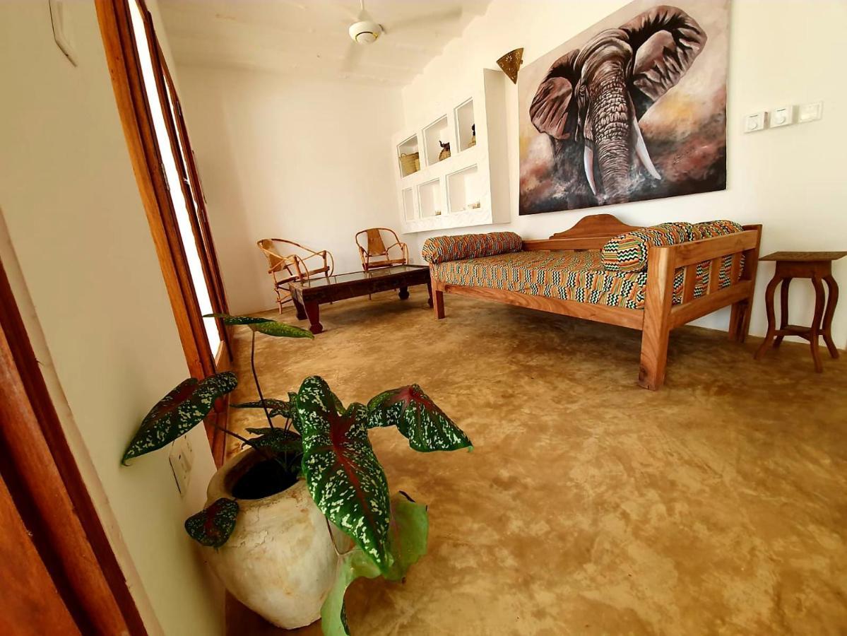 Apartment Moyo