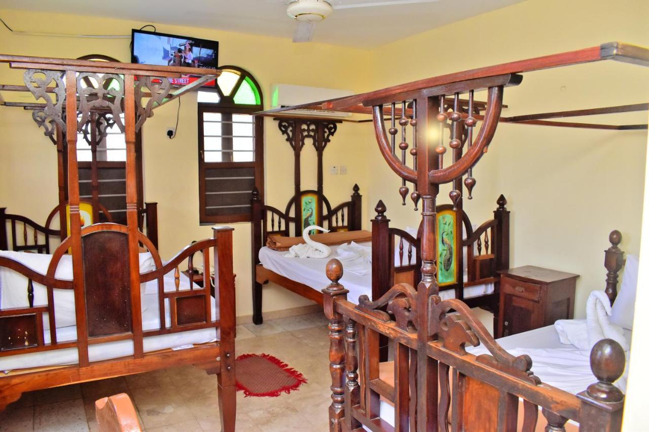 Hotel Funguni Palace