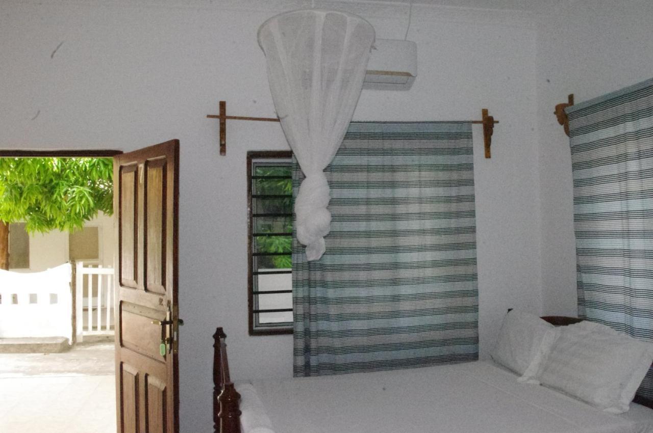 Vuai Bungalow 3*