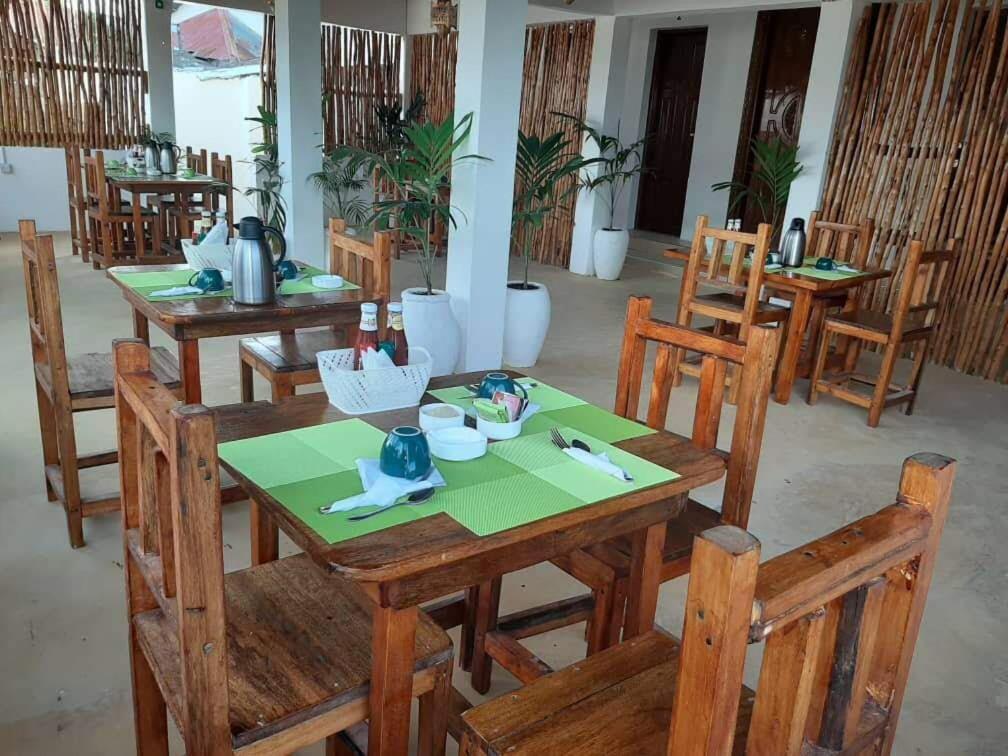 Bed & Breakfast Tropicana 3*