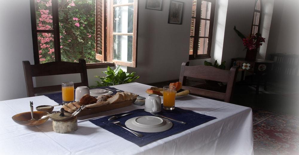Bed & Breakfast Hiliki House 3*