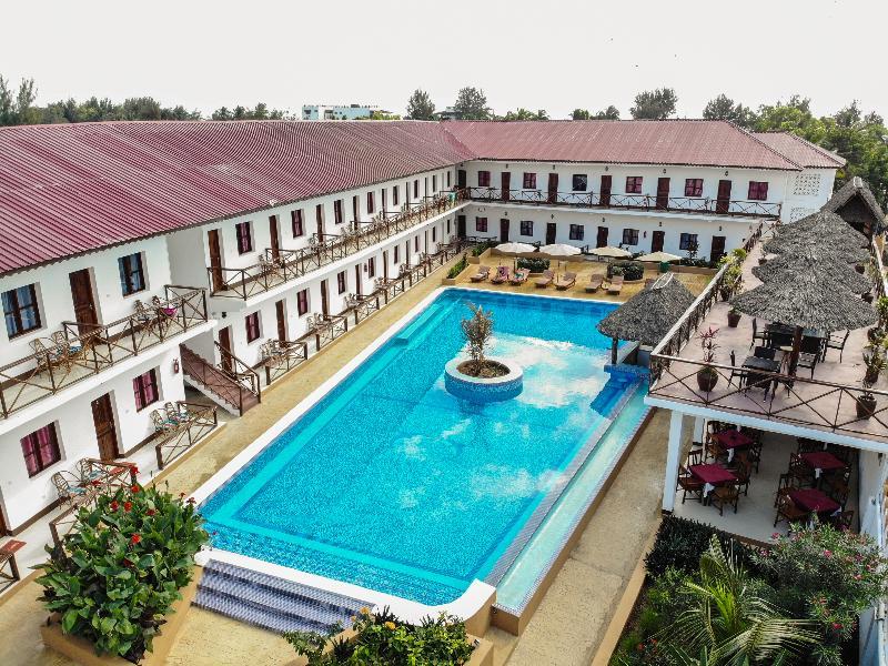 Amaan Hotel 3*