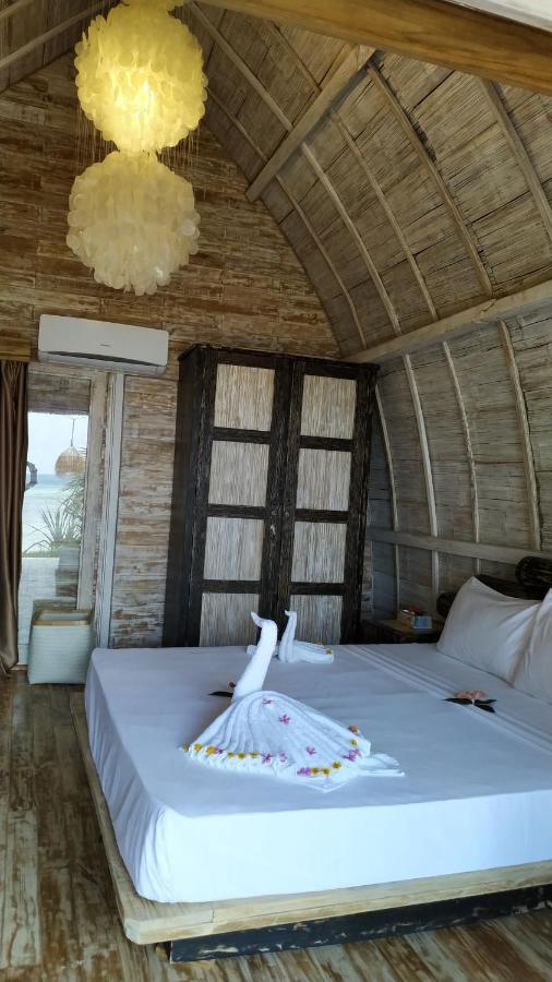 Bamboo Bungalows Hotel