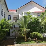 Salhiya Lodge