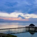Sea Cliff Resort & Spa