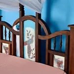 Balcony House