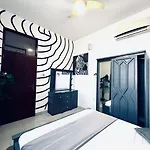 Airport Lux Rooms